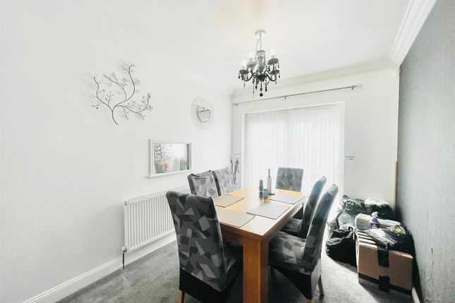 121, Hedgemans Road, Dagenham photo 4