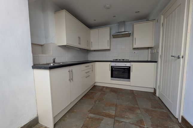 26, Evans Street, Barry photo 4