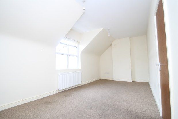 Thumbnail Flat to rent in Homesdale Road, Bromley
