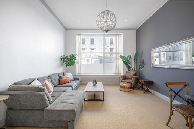 Flat 6, Arundel Court, 43-47, Arundel Gardens, London photo 4