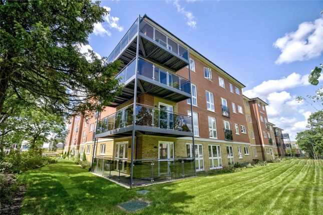Thumbnail Flat for sale in Spitfire Lodge, Belmont Road, Southampton, Hampshire