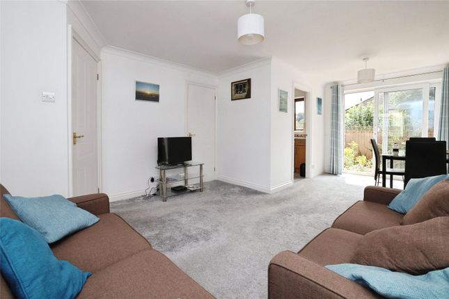4, Marlen Court, Devon photo 3
