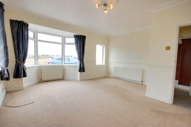 215, Hull Road, Beverley photo 2
