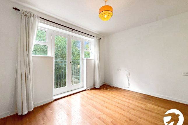 236, Congleton Grove, London photo 3