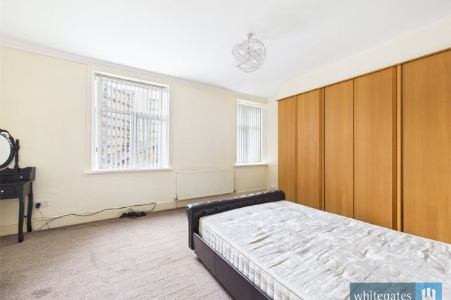 2, Nuttall Road, West Yorkshire photo 4