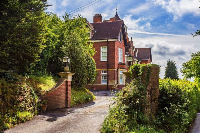 Thumbnail Flat for sale in Caxton House, Caxton Lane Limpsfield Chart, Oxted