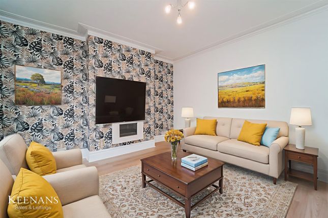 Dsc01287 - Living Room - Standard - 1.Jpg