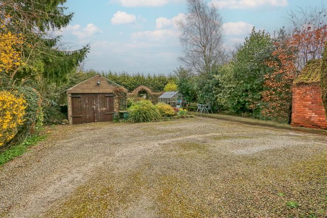 Cottage for sale in Chesterfield Road, Tibshelf, Alfreton, Derbyshire