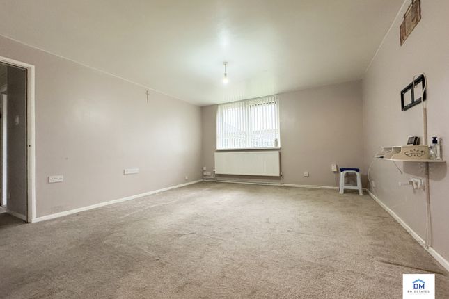 Thumbnail Flat to rent in Iffley Court, Leicester
