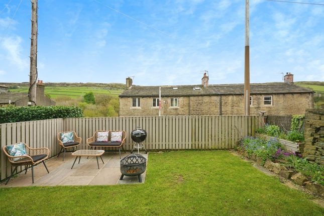 End terrace house for sale in Broadfield Park, Holmbridge, Holmfirth