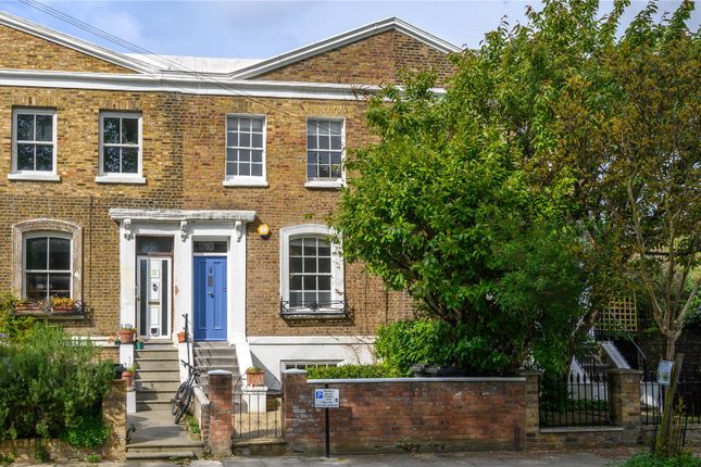 Terraced house for sale in Southgate Grove, Islington, London