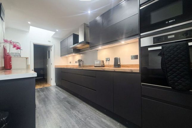 20 St. Stephens Road, West Drayton photo 2