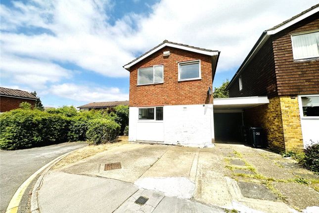 Link-detached house for sale in Crusader Gardens, Parkhill, East Croydon