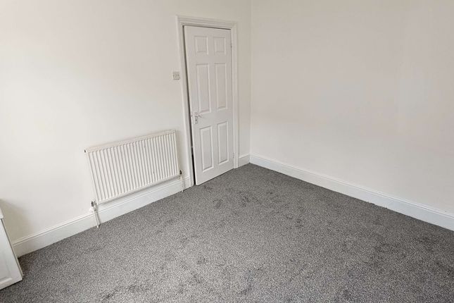 30 Cambridge Street, Luton photo 2