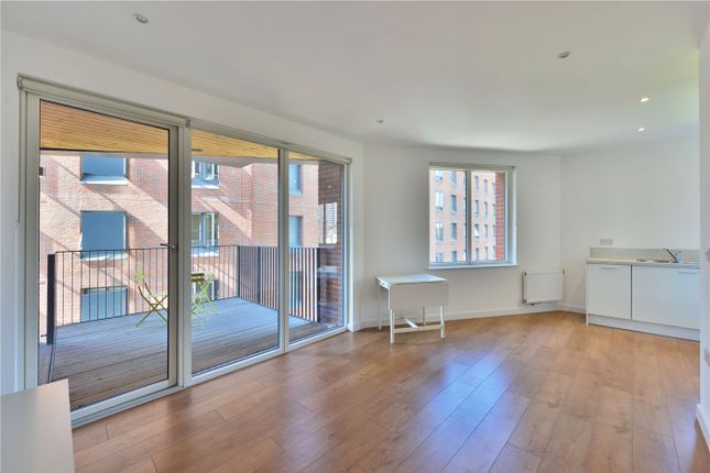 Thumbnail Flat to rent in Neap Court, 32 Navigation Road, London