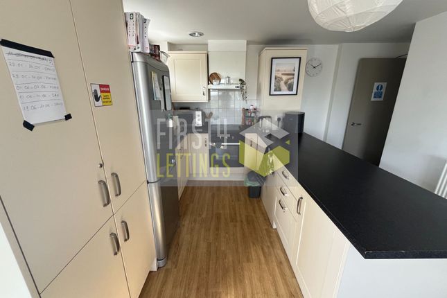 Flat 15 100, Vaughan Way, Leicester photo 3
