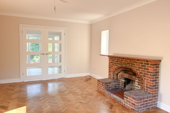 16 St. Lawrence Avenue, Tunbridge Wells photo 4