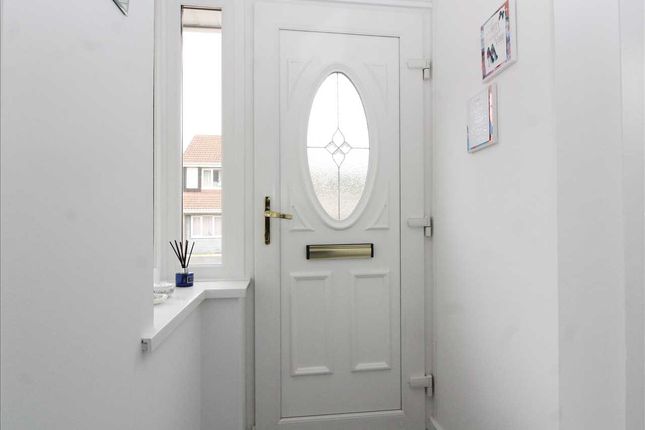 32, Delamere Crescent, Cramlington photo 4