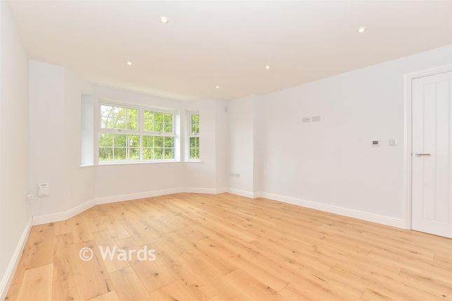 White Hart Cottages, Claygate, Marden photo 3