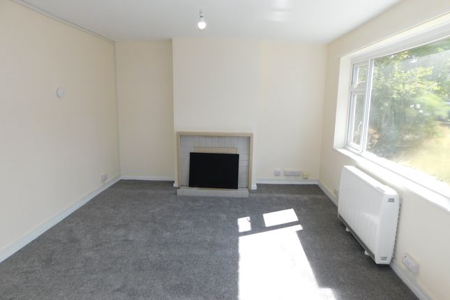 76, Birchen Grove, Luton photo 2
