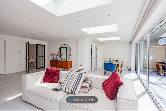 Canterbury Close, Beckenham Kent, Kent photo 3