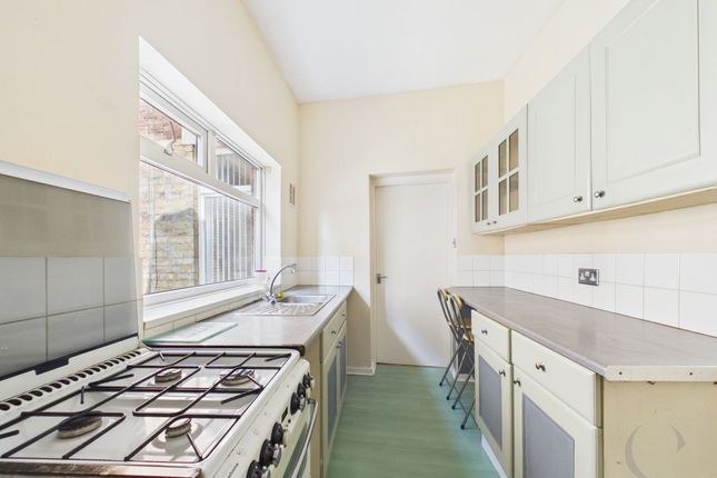 22 Marlborough Street North, South Shields photo 3