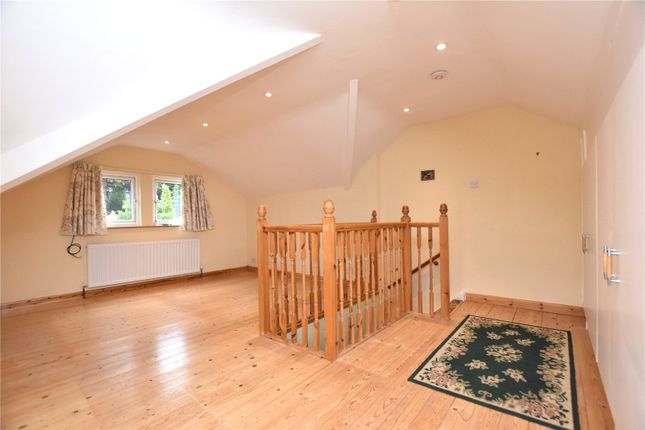 30, Banksfield Crescent, Leeds photo 4