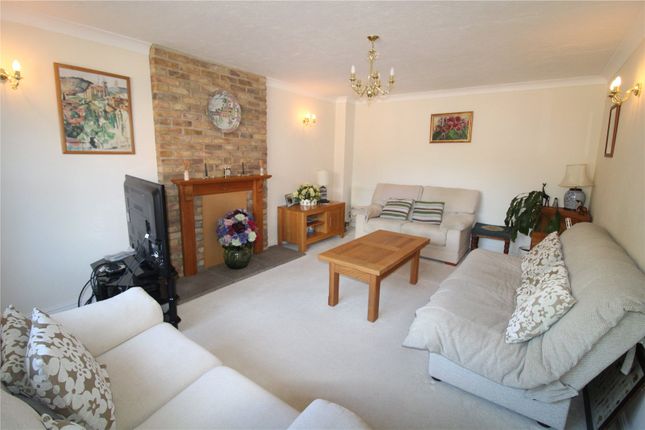 5, Hinton Manor Court, Northamptonshire photo 4