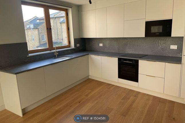 Semi-detached house to rent in Finsbury Park, Finsbury Park