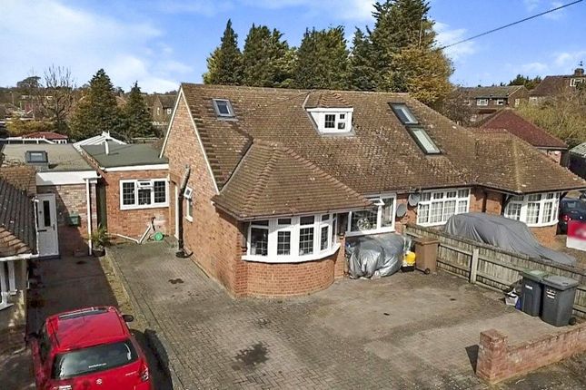 Thumbnail Bungalow for sale in Byron Road, Luton, Bedfordshire