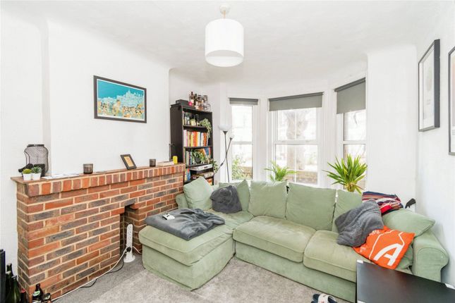 4, Newcombe Road, Hampshire photo 2