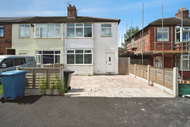 3-bed semi-detached on 32, Lostock Avenue, Cheshire, £130,000