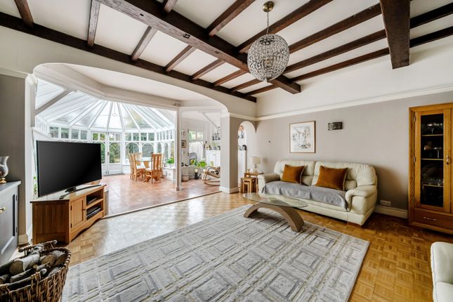 Elmstead Road, West Byfleet photo 4
