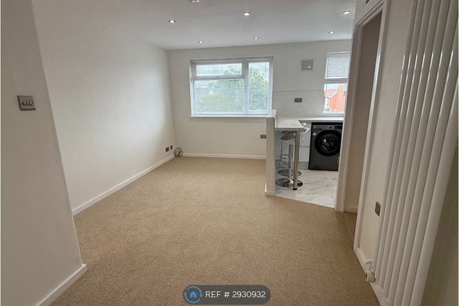 Brookside Close, Old Stratford, Milton Keynes photo 4