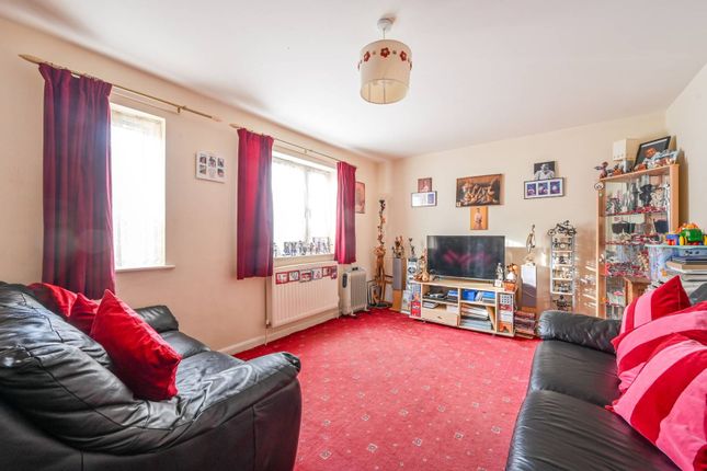 2-bed house on Whitethorn Street E3, Bow, £540,000