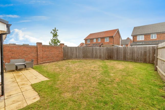 36, Basalt Lane, Wednesbury photo 4