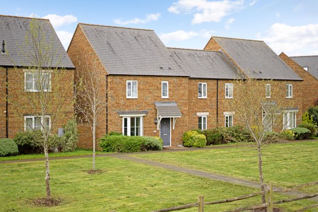 Thumbnail Detached house for sale in Wallin Road, Adderbury
