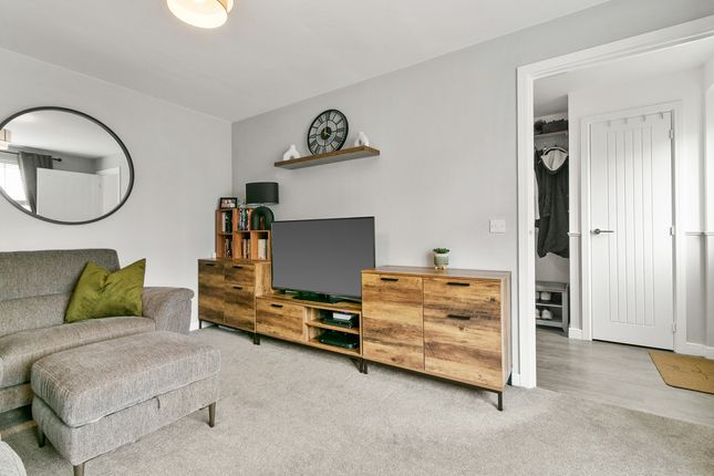 4, Uig Drive, Glasgow photo 4