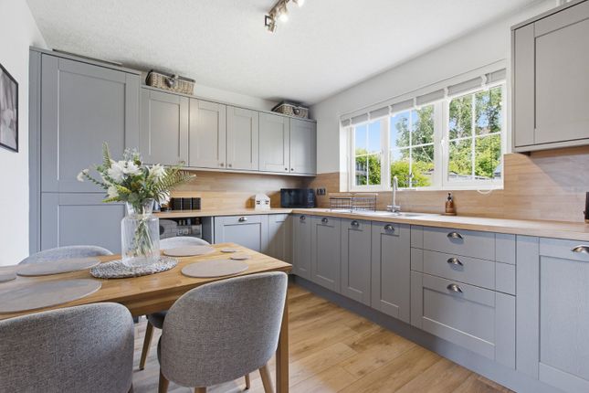 27, Ash Grove, Dumfries photo 5