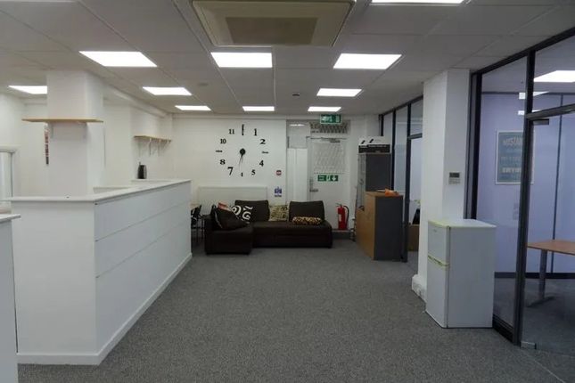 First Floor Unit 2, Woodpark Court, Harrow photo 2
