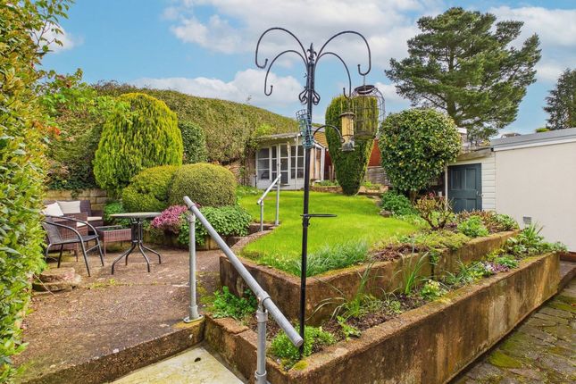 6 Bary Close, Crediton photo 4