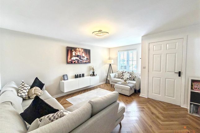 19, Acasta Way, Hull photo 4
