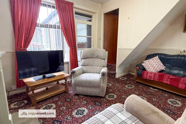 7, Gladstone, Bacup photo 2