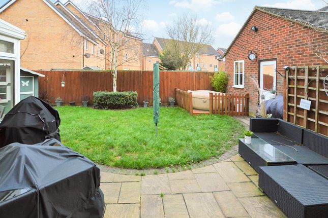4 Bed Detached House For Sale In French S Gate Dunstable Lu6 Zoopla