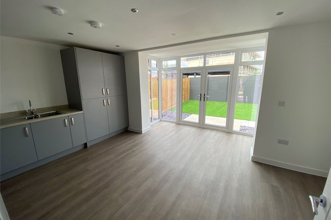 60, Whittle Way, Gloucester photo 3