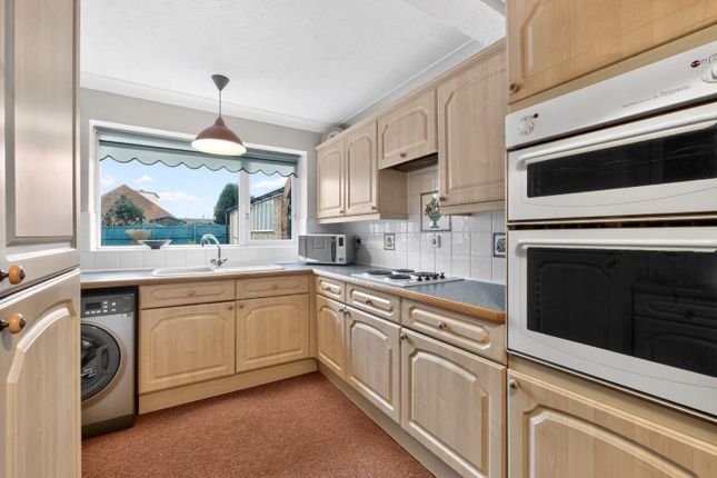 14, Lyndale Avenue, York photo 4