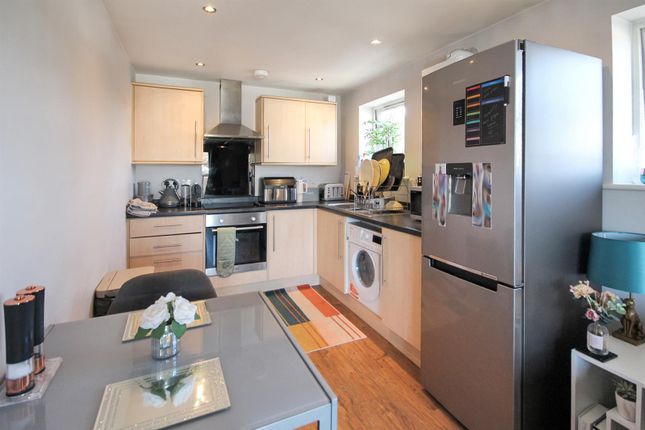 Flat 7, 323-325, Mile Oak Road, Portslade Brighton photo 4