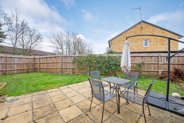 End terrace house for sale in Bracken End, Isleworth