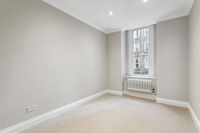 Flat to rent in North End House, Fitzjames Avenue, London