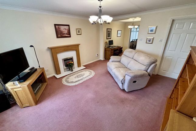 32, Ashbourne Drive, Durham photo 2